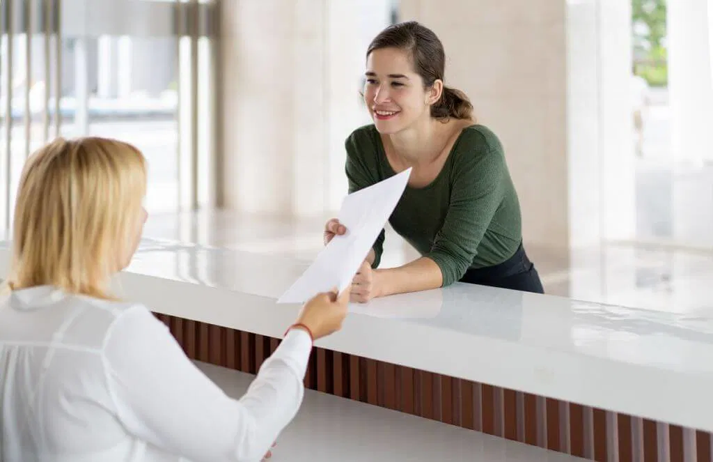 ¿Te has preguntado como entregar el curriculum vitae perfecto?