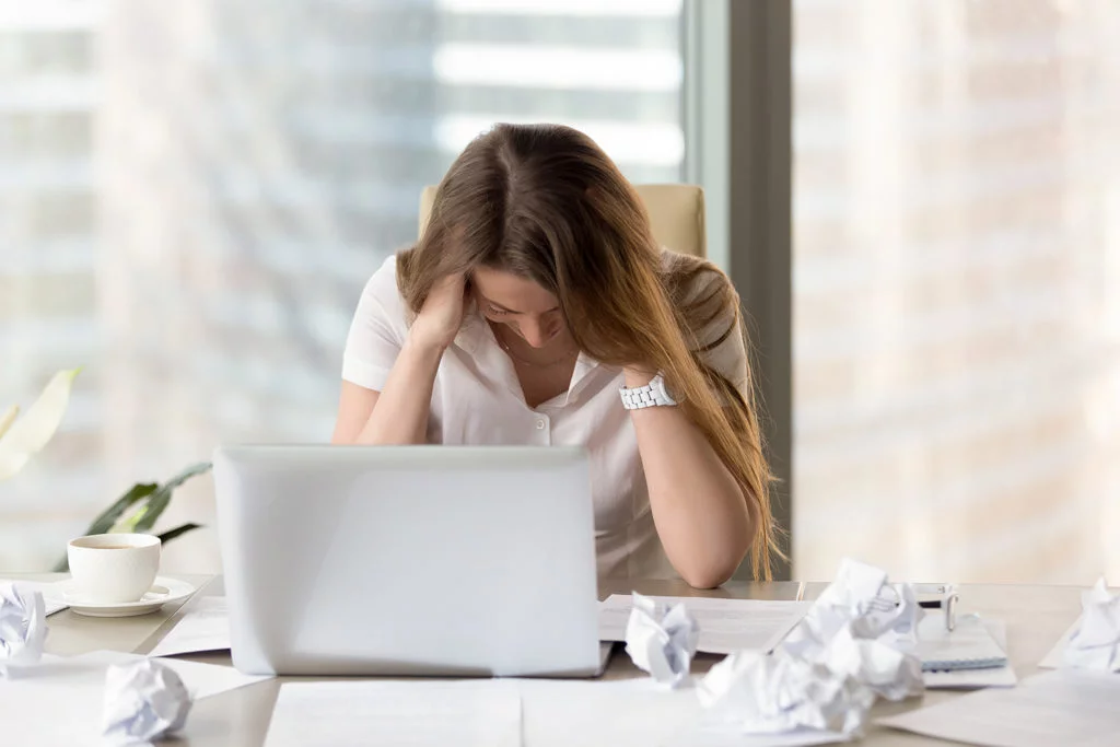 Estrés laboral: causas, consecuencias y estrategias para afrontarlo