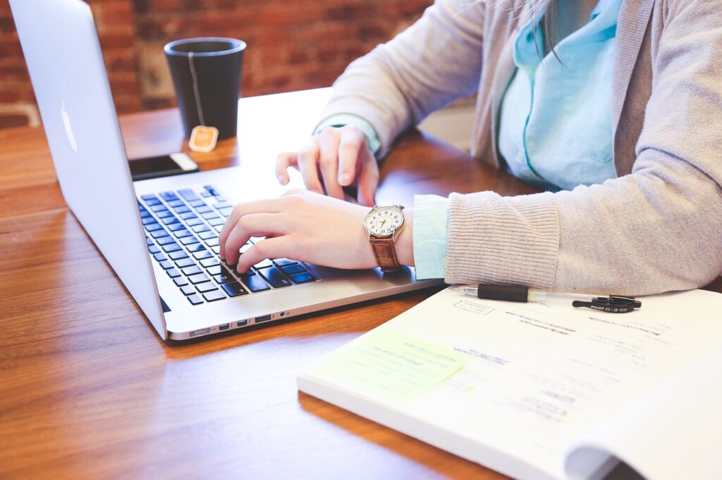 Trabajo independiente digital - Freelancing en España