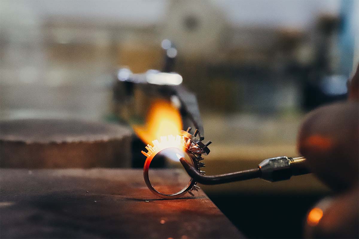 Trabajo orfebre: Guía profesional completa