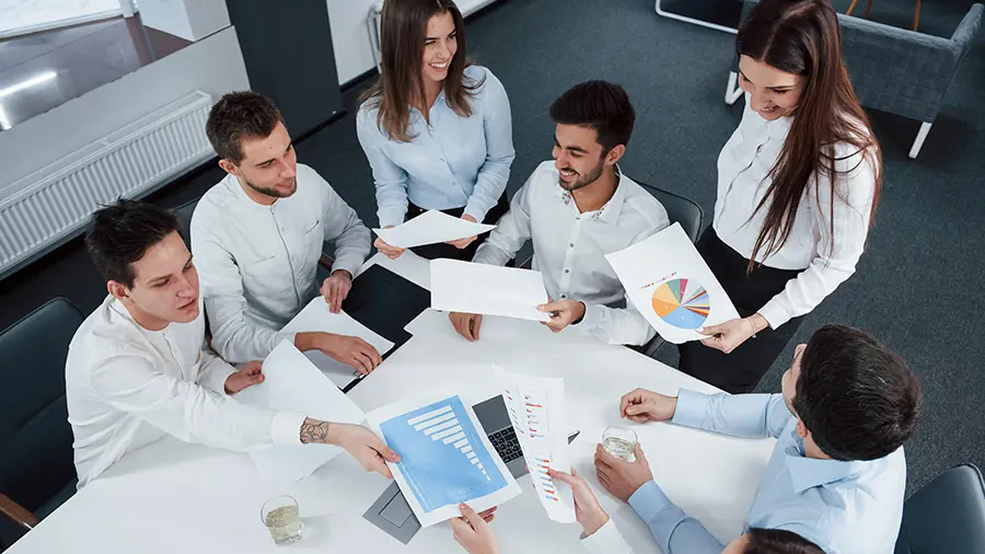 Colaboración empresarial y con buen ambiente en el trabajo